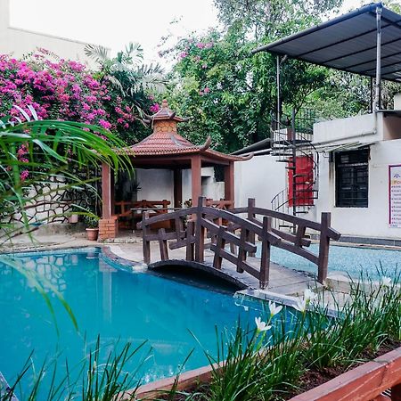 Dreams Holiday Resort Lonavala Buitenkant foto