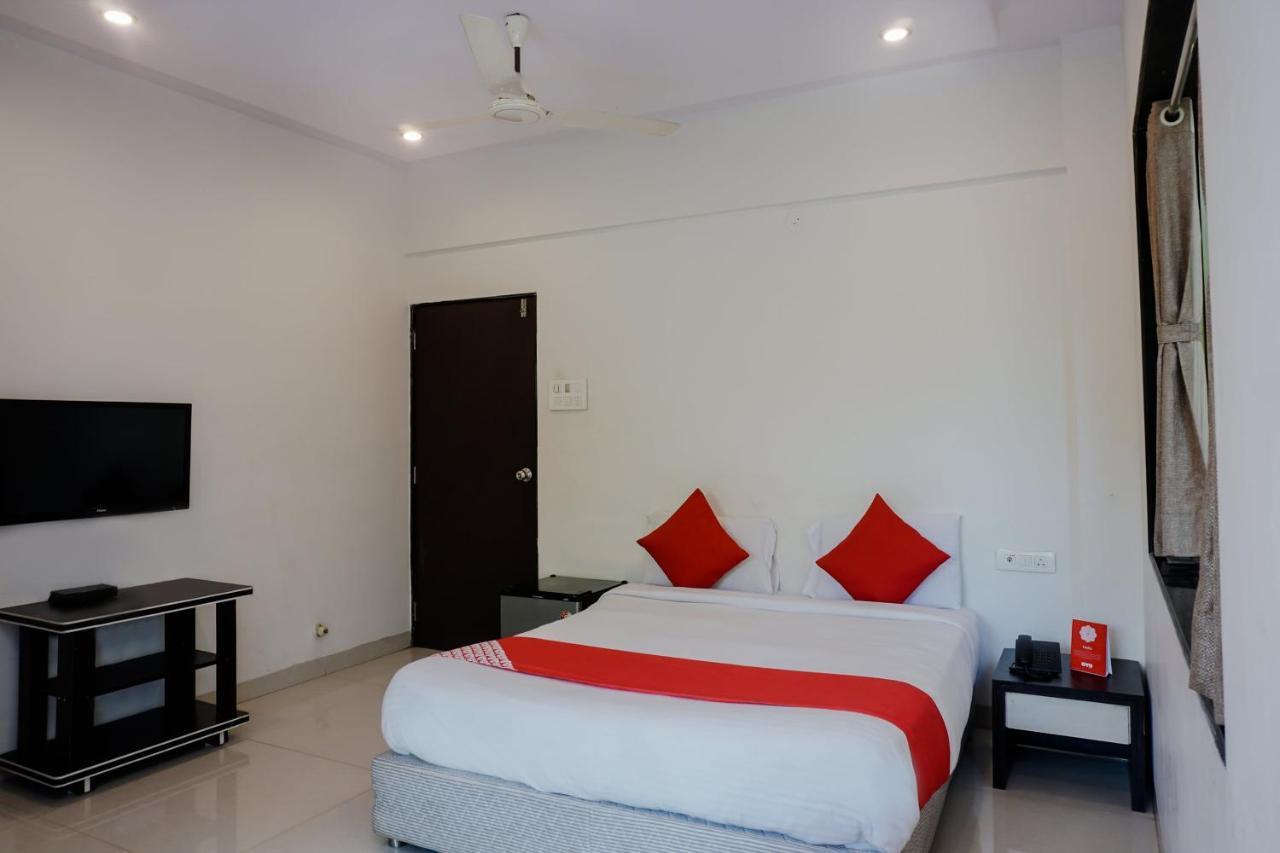 Dreams Holiday Resort Lonavala Buitenkant foto